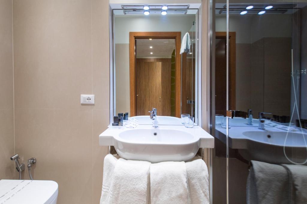 Locanda Leon Bianco on the Grand Canal - 17