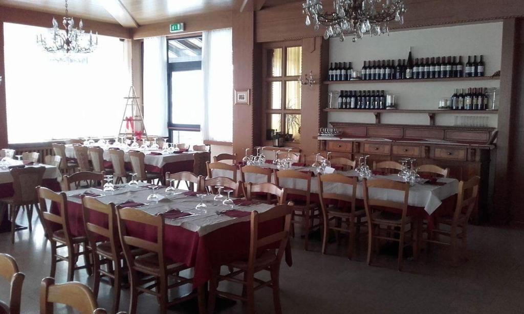 Restauracja lub miejsce do jedzenia w obiekcie Park Hotel Miramonti
