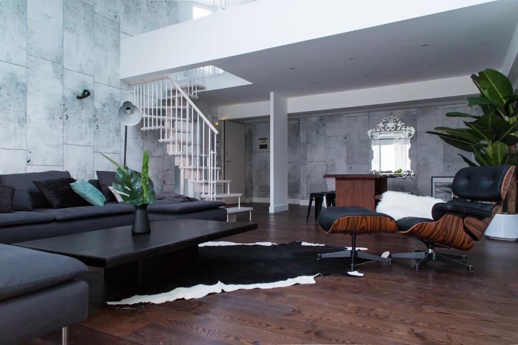 Posedenie v ubytovaní Industia Loft Apartment