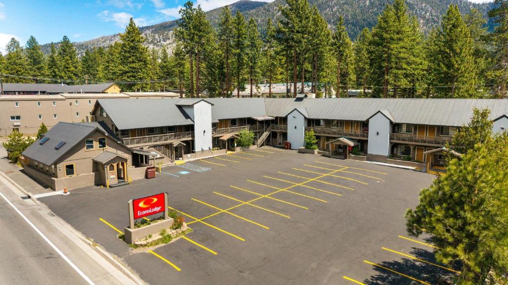 an empty parking lot in front of a building at Econo Lodge Inn & Suites Heavenly Village Area in South Lake Tahoe