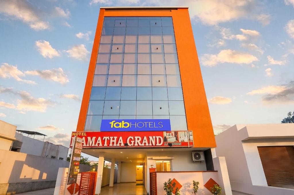 Gallery image of FabHotel Mamatha Grand - Nr Khammam Railway Station in Khammam