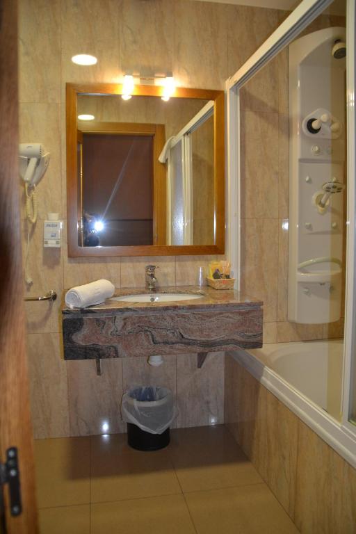 Koupelna v ubytování Hotel Pio XII Jumilla