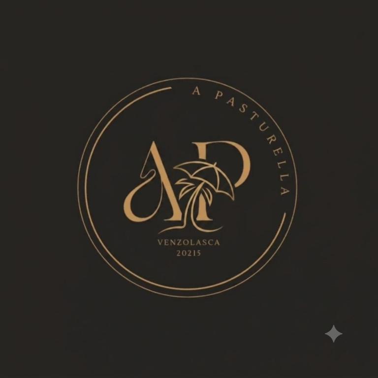 a pineapple gold logo on a black background at A Pasturella, Jacuzzi privé & vue montagne in Venzolasca