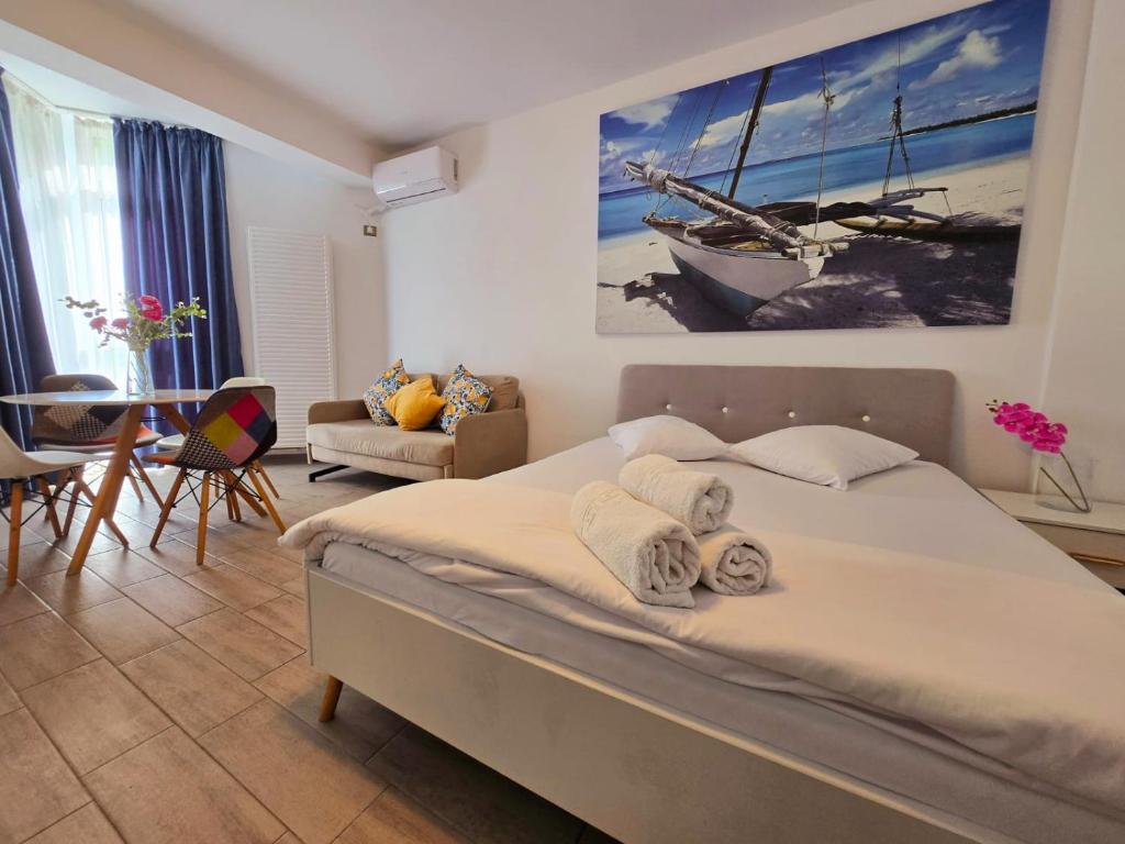 Grand Studio - Beach Pool & Spa Resort prima linie la mare