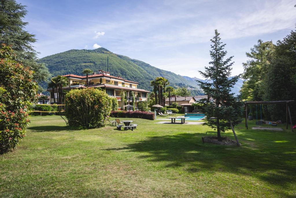 Villa Siesta, Park & Pool Living