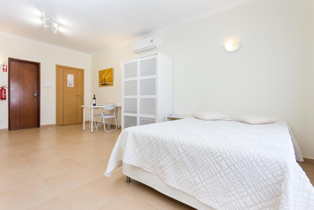 Carol's Beco Apartments - 6