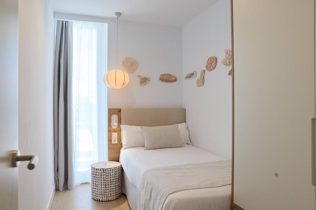 Suites ROC Portonova - Newly Renovated 2026 - One-Bedroom Suite With Lateral Sea View