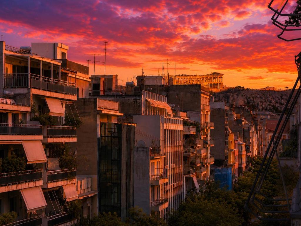 Athens Acropolis View Balcony 2 Min to Metro