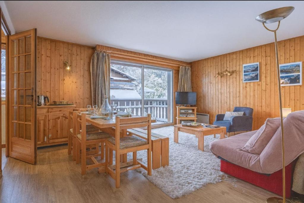 Bright and practical in the heart of Chamonix