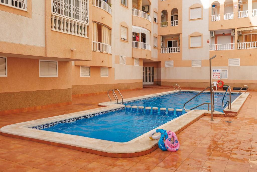 Sunny Central Torrevieja Apartment, 3 Bedrooms, Pool and Beach