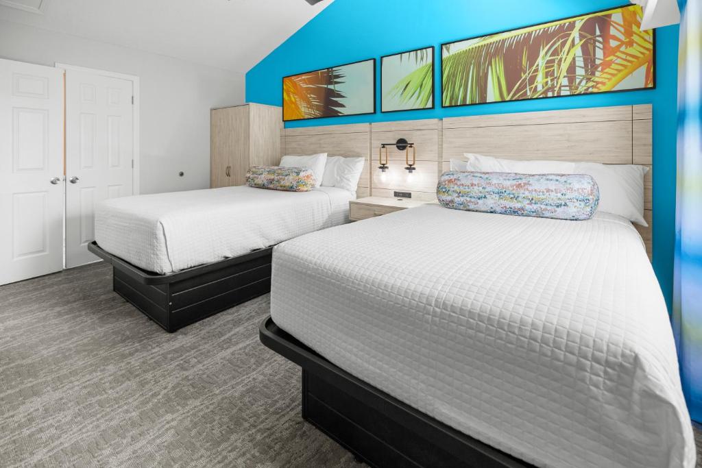 Grand Palms Resort - 