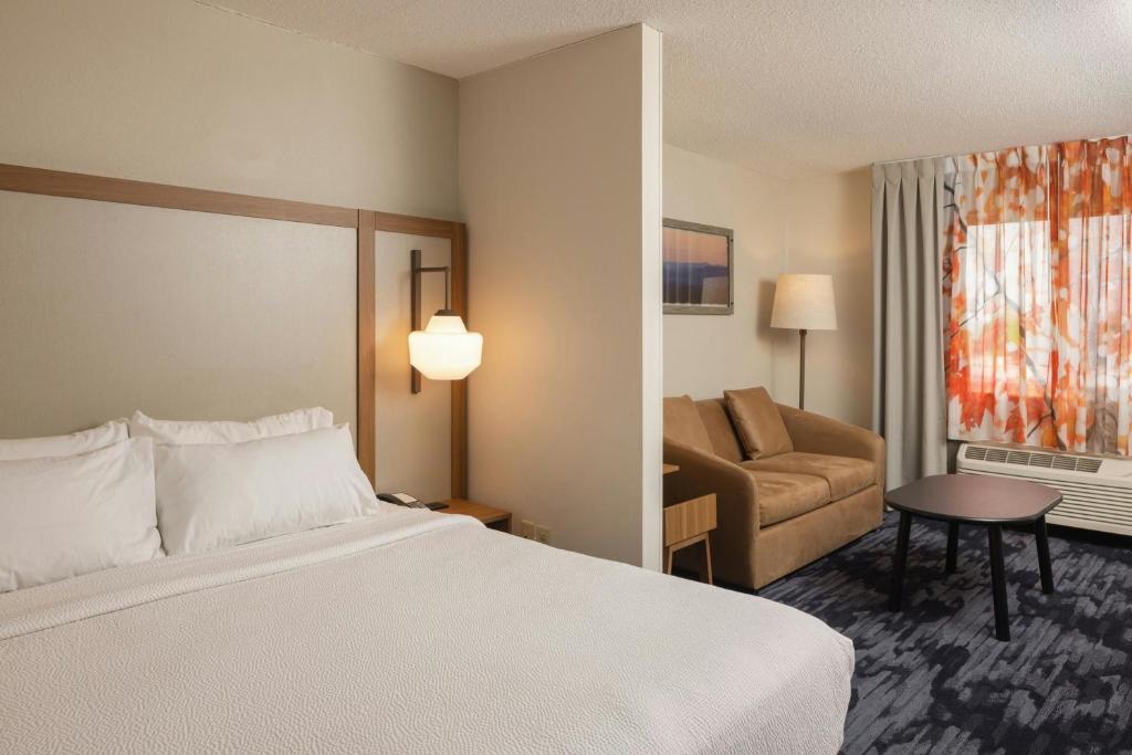Fairfield Inn & Suites Lansing West - Error