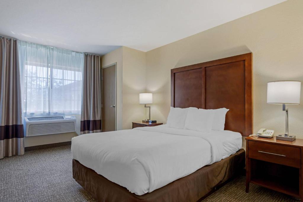 Comfort Suites Johnson Creek Conference Center - Suite Familiar De Lujo