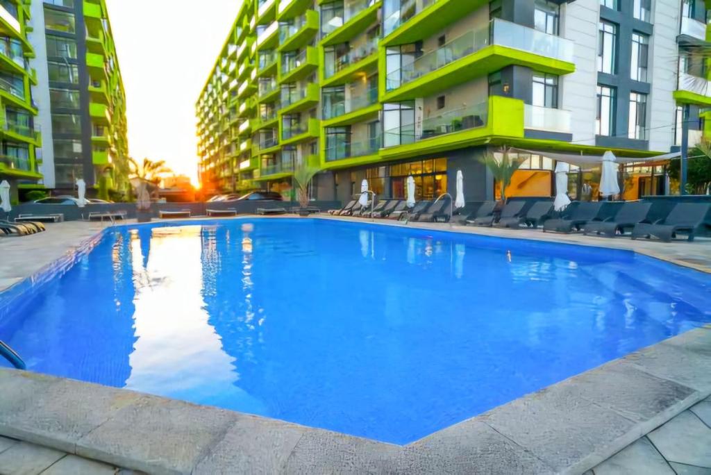 Superb Double Studio - Beach Resort Piscine Sauna Jacuzzy Gym