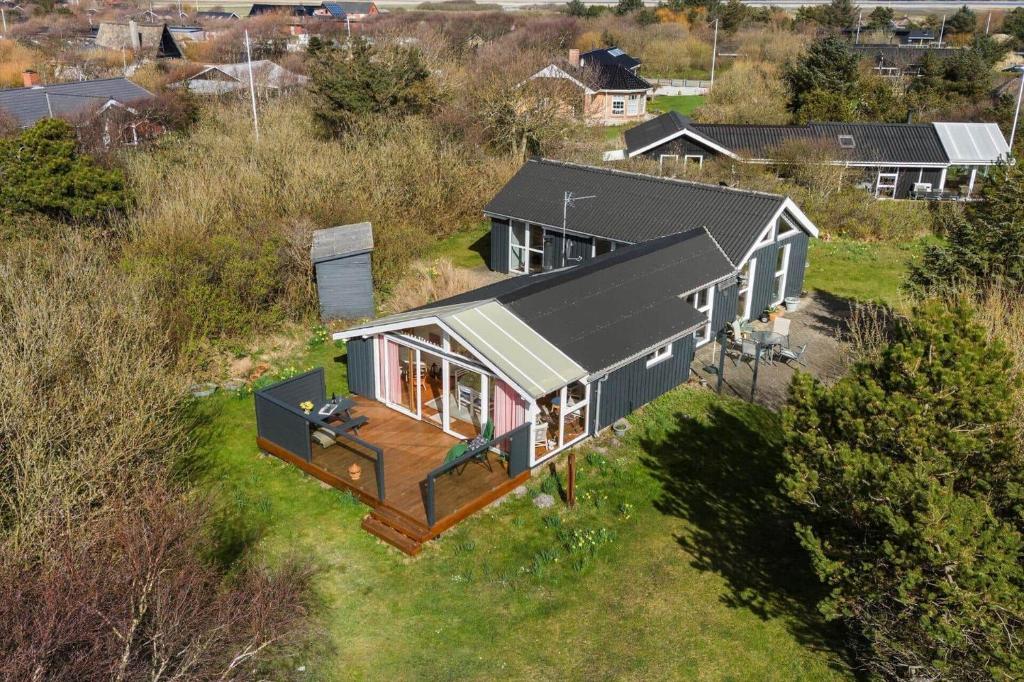 an overhead view of a tiny house on a hill at 1132-Ringkobing-Hvidbjergvej-32 in Søndervig