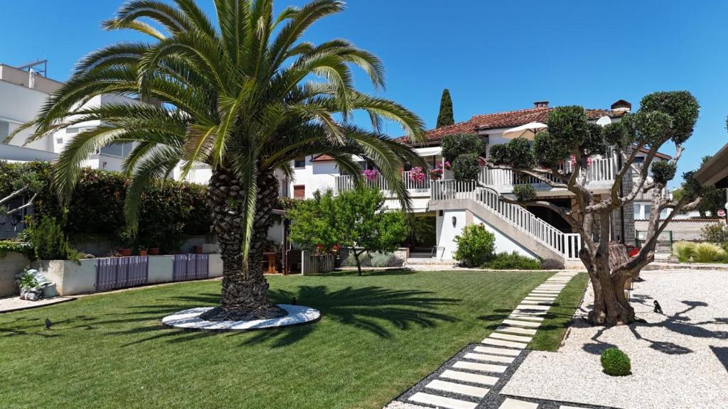 RIVA GARDEN relax