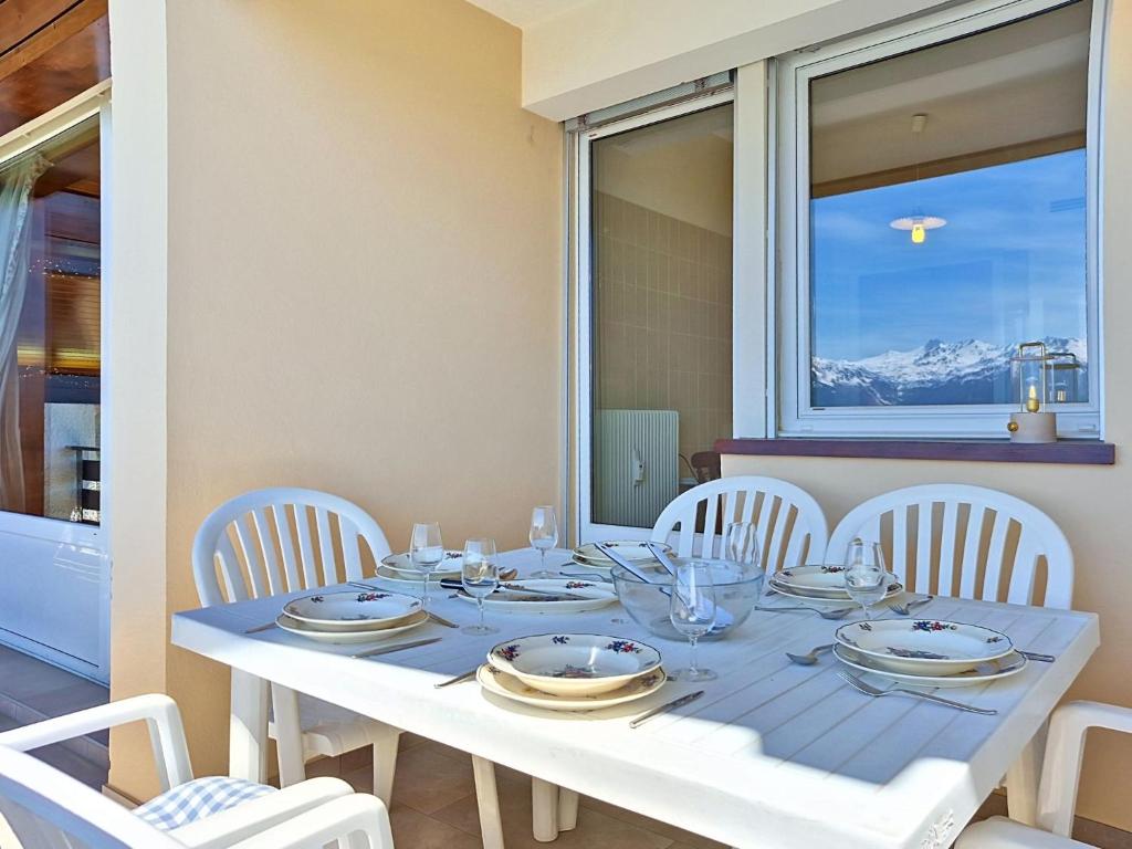 Apartment Clairière des Barzettes A16 by Interhome