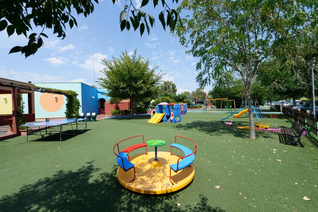 Herní místnost nebo prostor pro děti v ubytování Villaggio Le Palatine