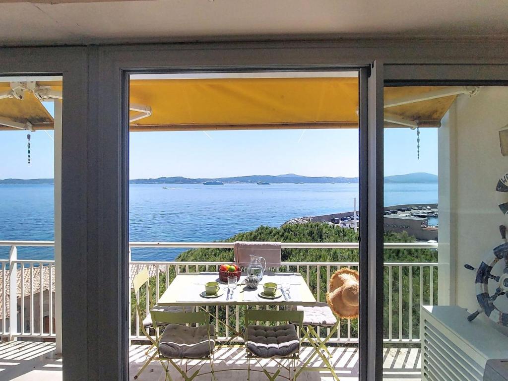 Apartment Le Palais de la Mer-4 by Interhome