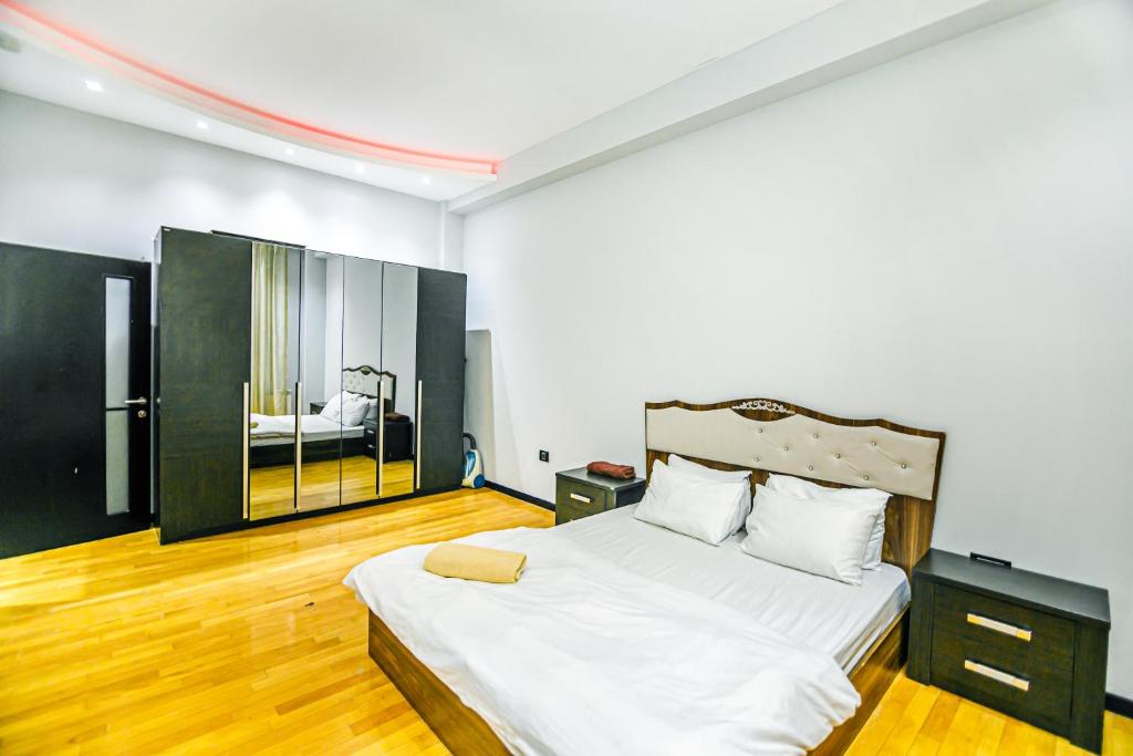 امکانات F1 Track Apartment Blue - تصویر ۴