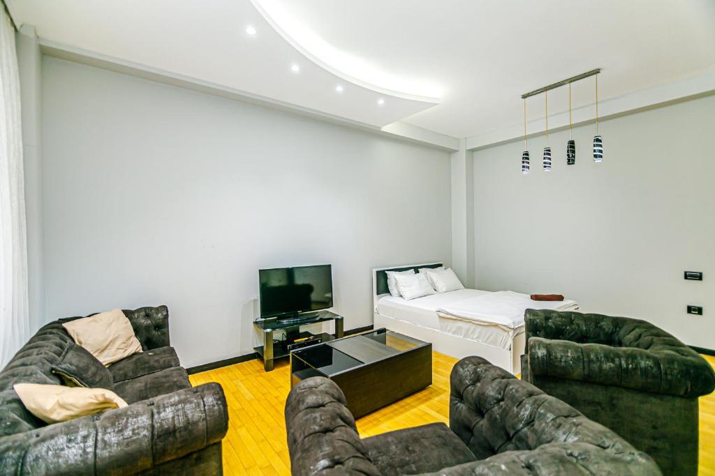 فضای داخلی F1 Track Apartment Blue در باکو - تصویر ۳