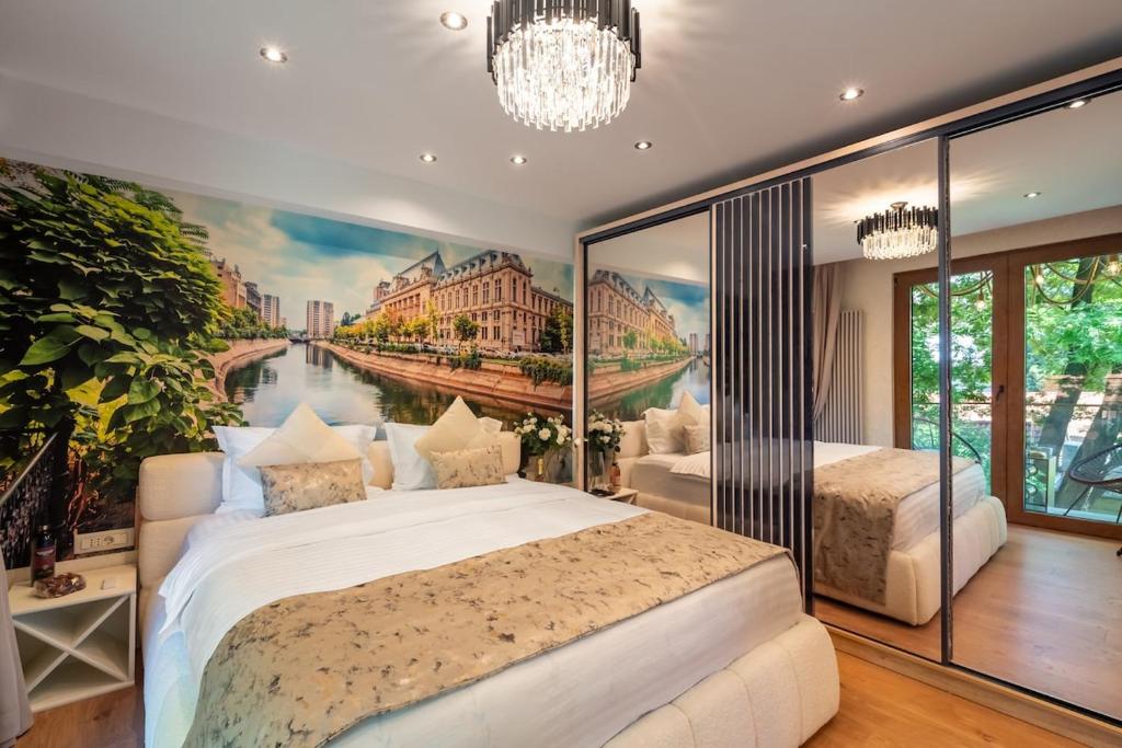 City Center Luxury Boutique Apartment