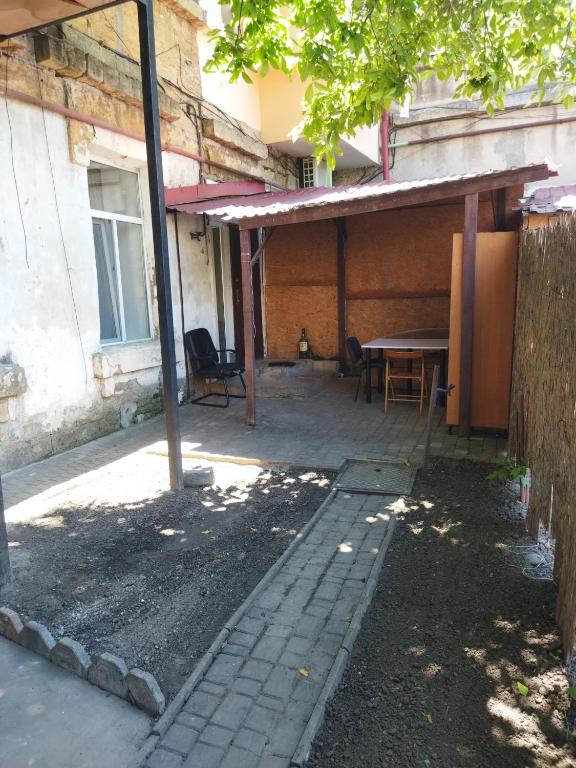 Квартира на Проспекті Шевченка зі своїм двориком 2 кімнатна фото 5