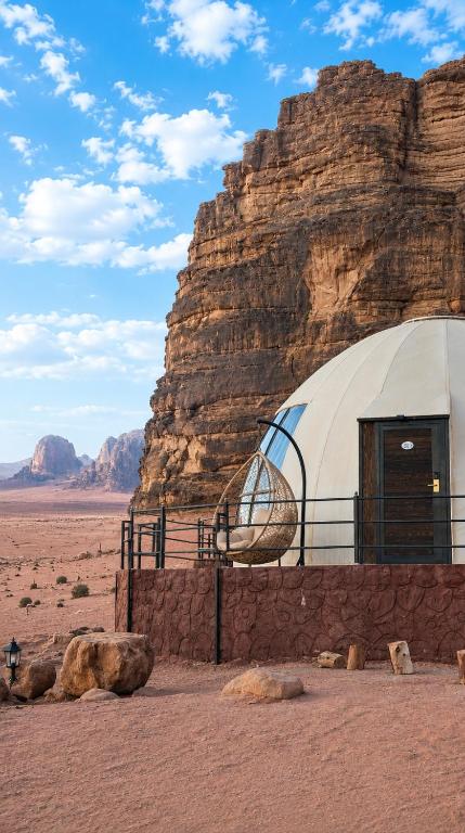 a dome tent in the middle of the desert at Pearl of the desert camp in Wadi Rum