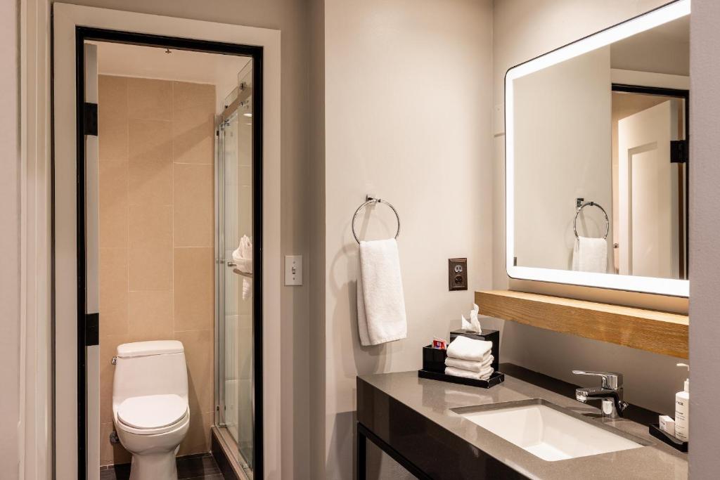 Heathman Hotel photo