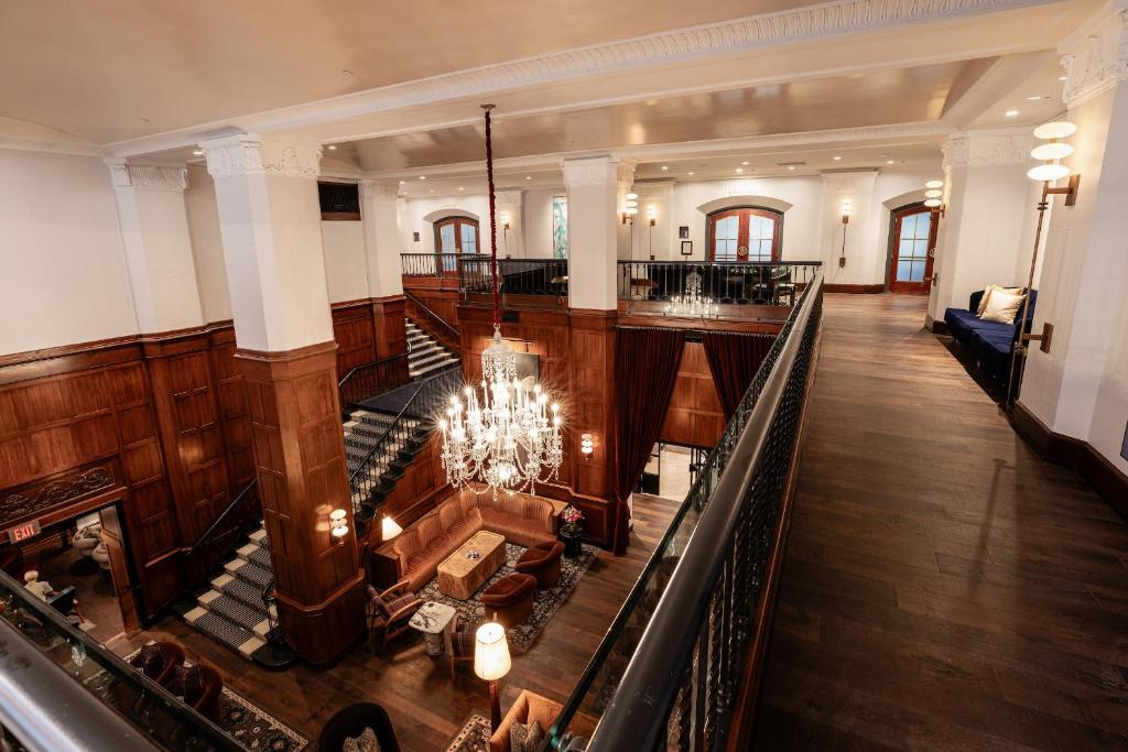 Heathman Hotel photo