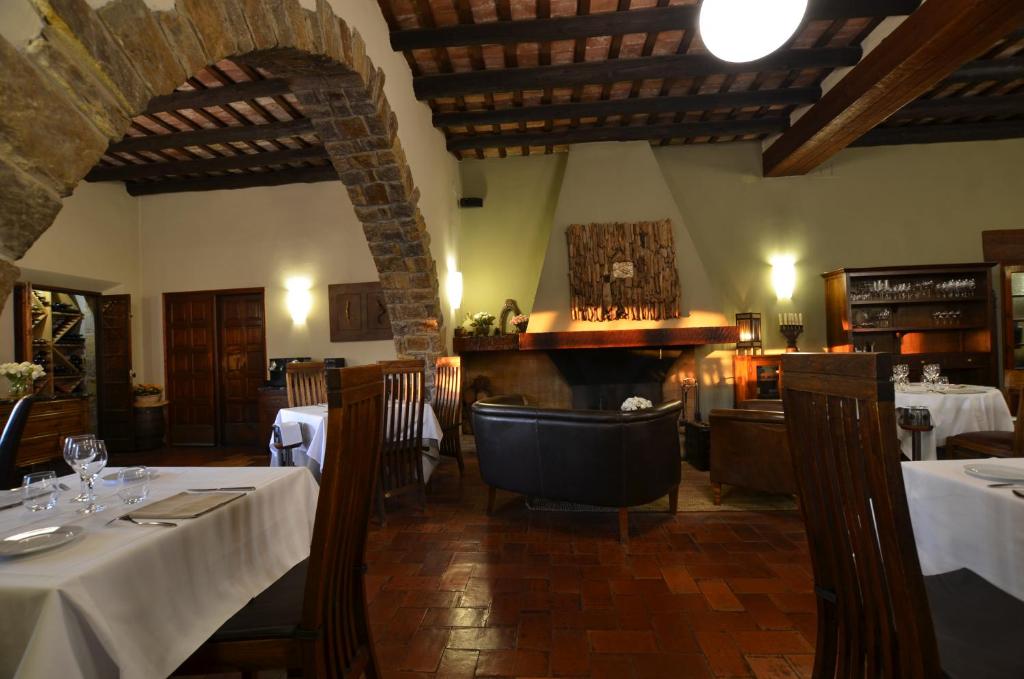 Restaurace v ubytování Hotel Galena Mas Comangau