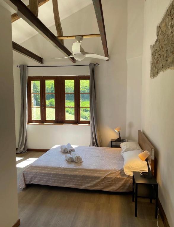 Relaxing room with pool near Acqui Terme