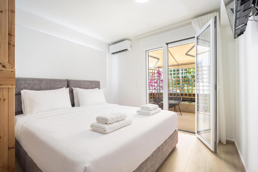 Minimal Nest - Glyfada