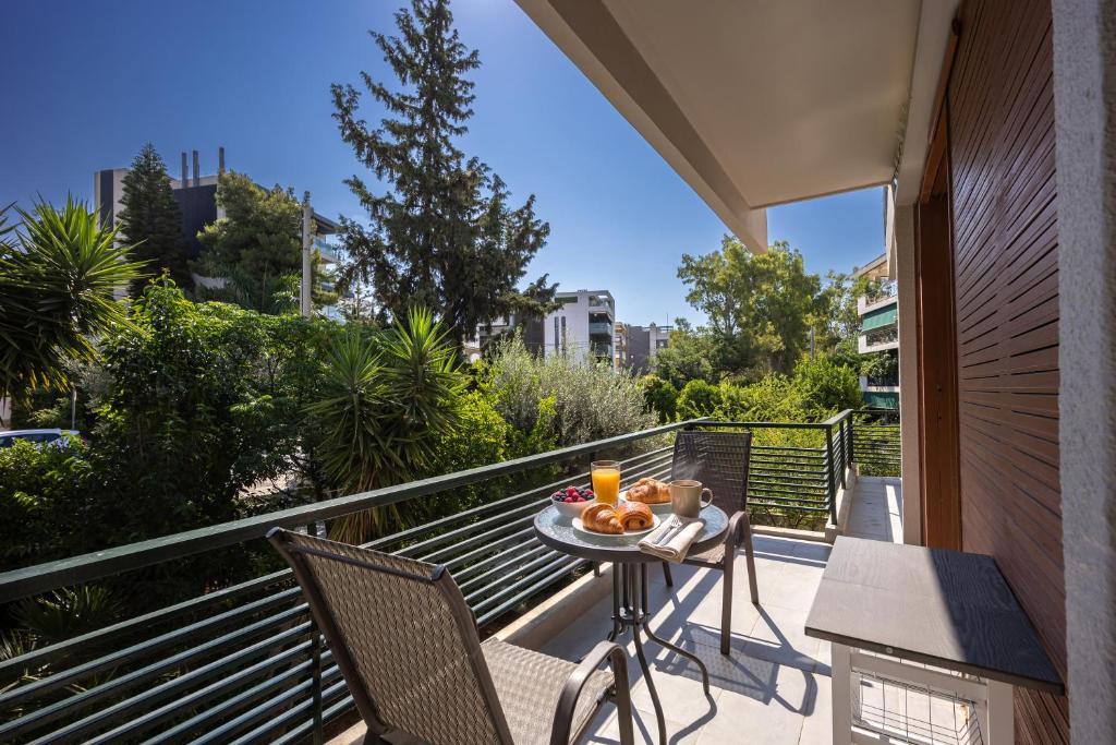 Chic Coastal Stay in the Heart of Voula