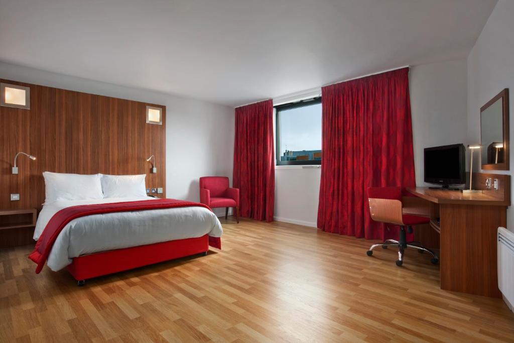Ramada Encore Newcastle-Gateshead - 