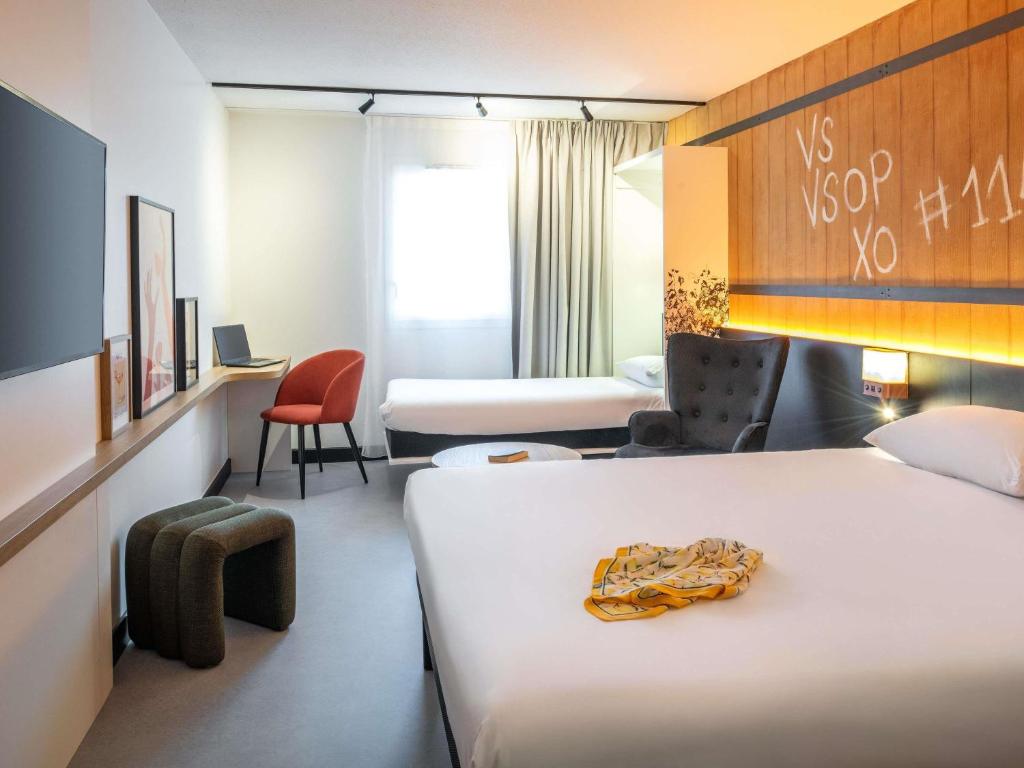 Ibis Styles Cognac - Connecting Rooms