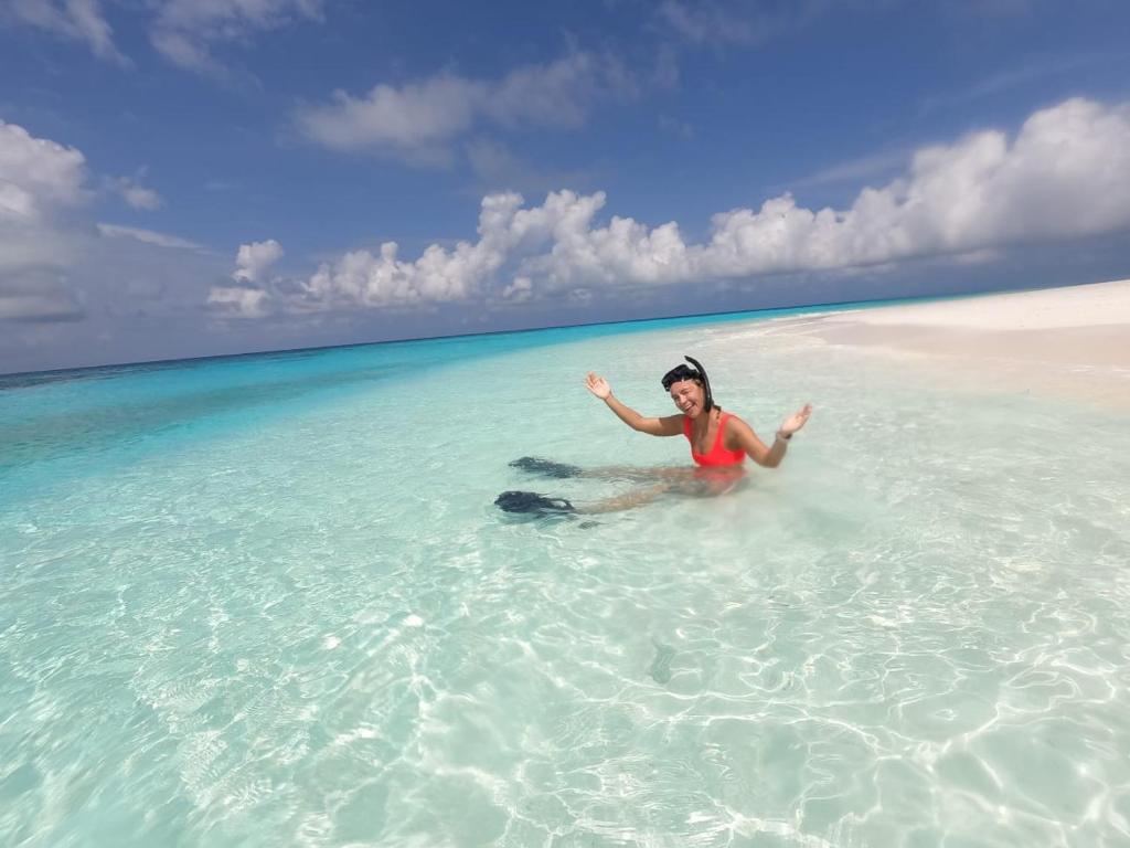Oceana Surf Maldives - Kudahuvadhoo Island Surf Retreat - View 27