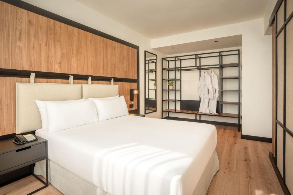 Madrid Airport Suites, Affiliated by Meliá - Premium Junior Suite