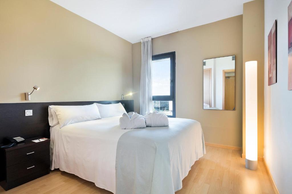 Madrid Airport Suites, Affiliated by Meliá - Superior Room