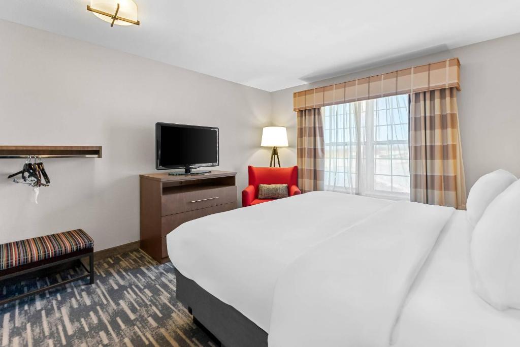 Country Inn & Suites by Radisson Kenosha - Pleasant Prairie photo