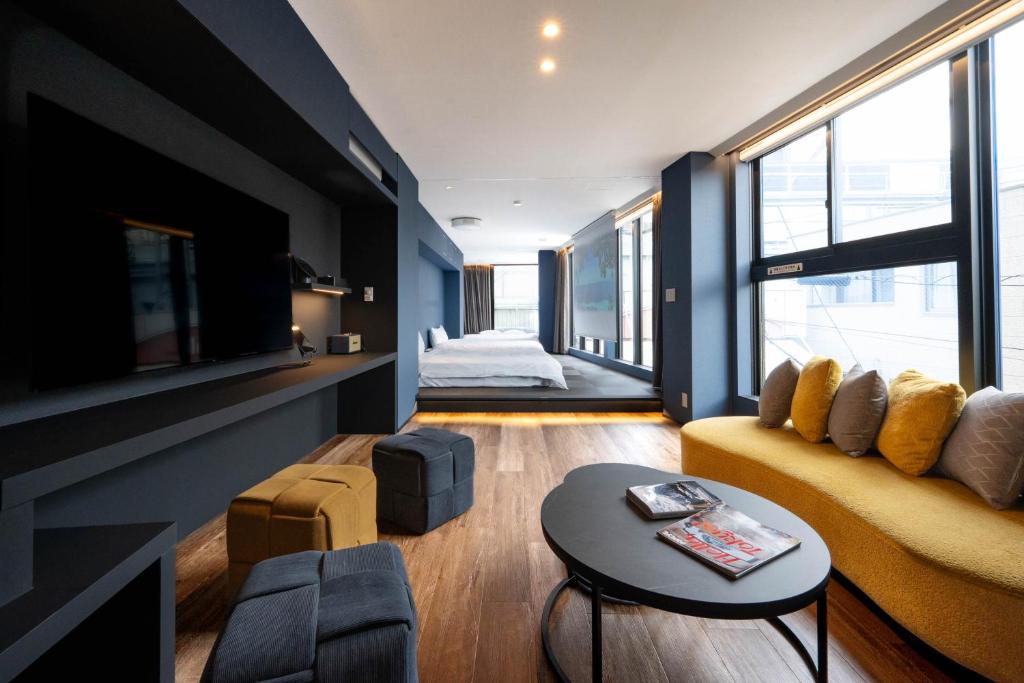 Craft Hotel Antenna Shinjuku Koenji - 55sqm Private Floor