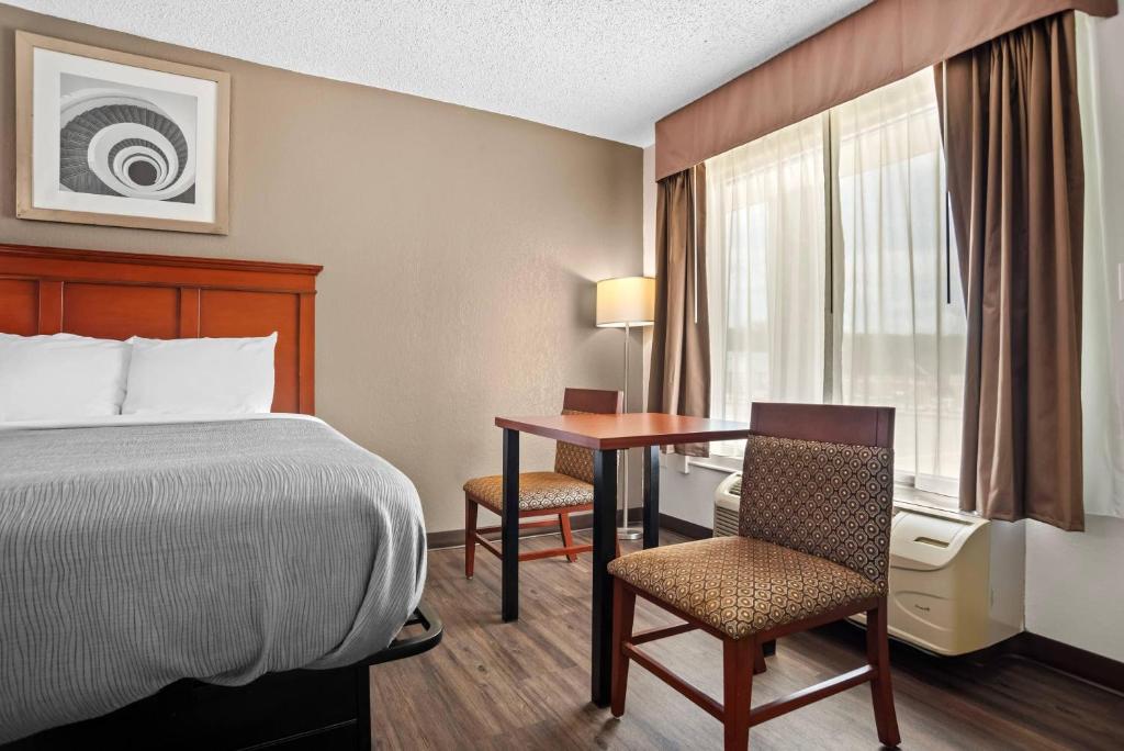 Quality Inn Louisville MS - Error