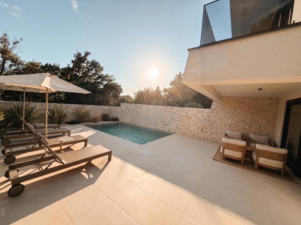 V I D Boutique Apartments