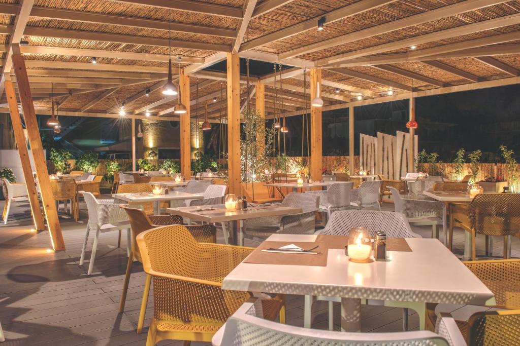 A restaurant or other place to eat at Iliada Beach Hotel