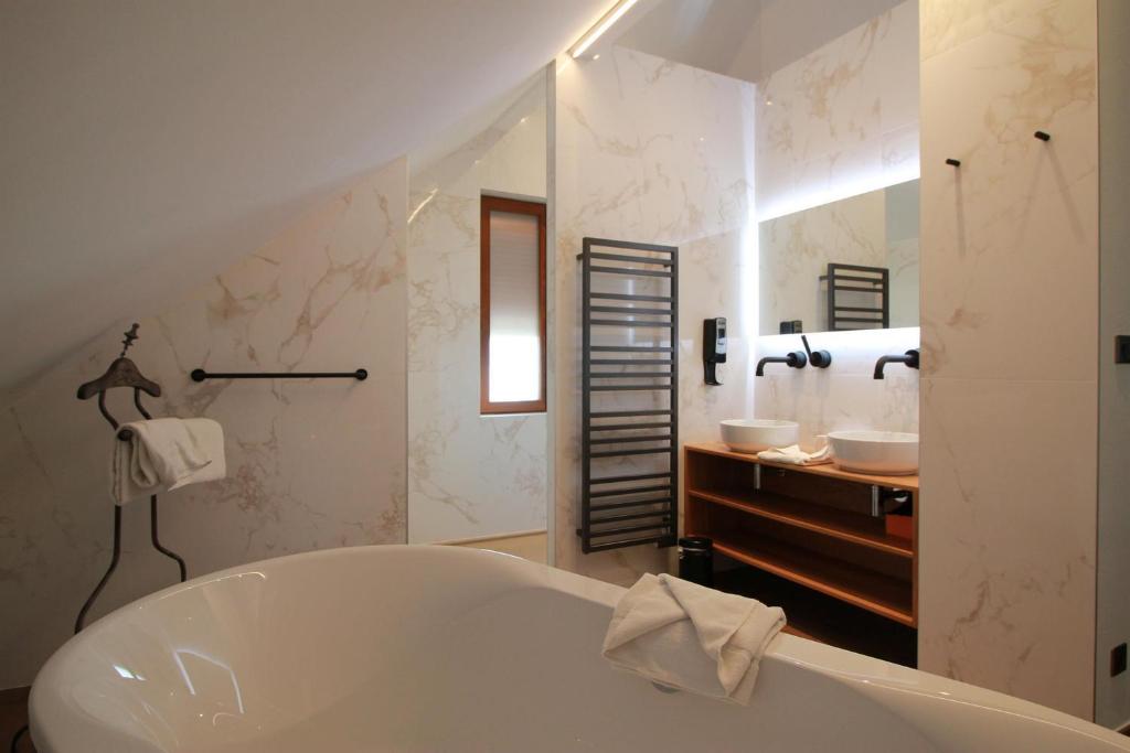 Logis Hotel Domaine de Rouffach – photo 3