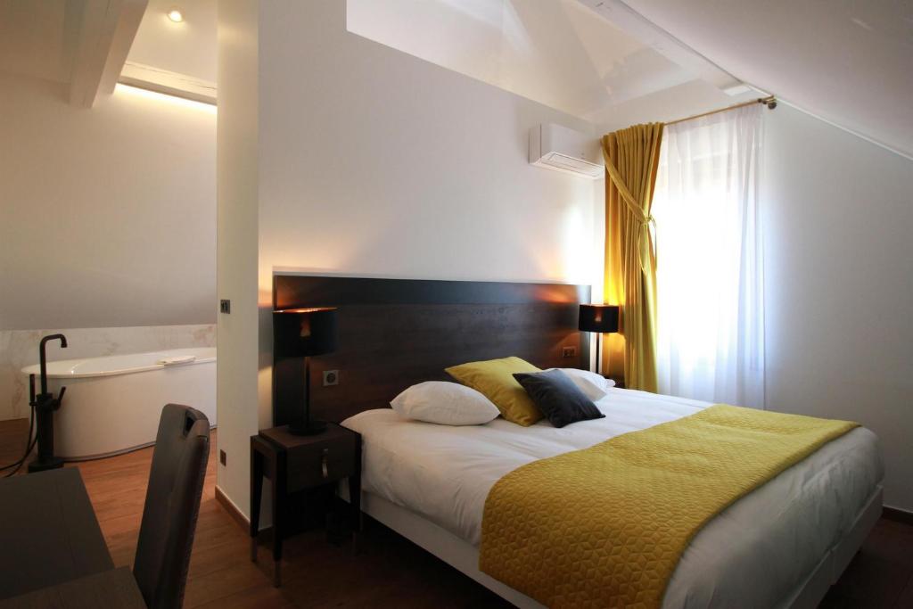 Logis Hotel Domaine de Rouffach – photo 45
