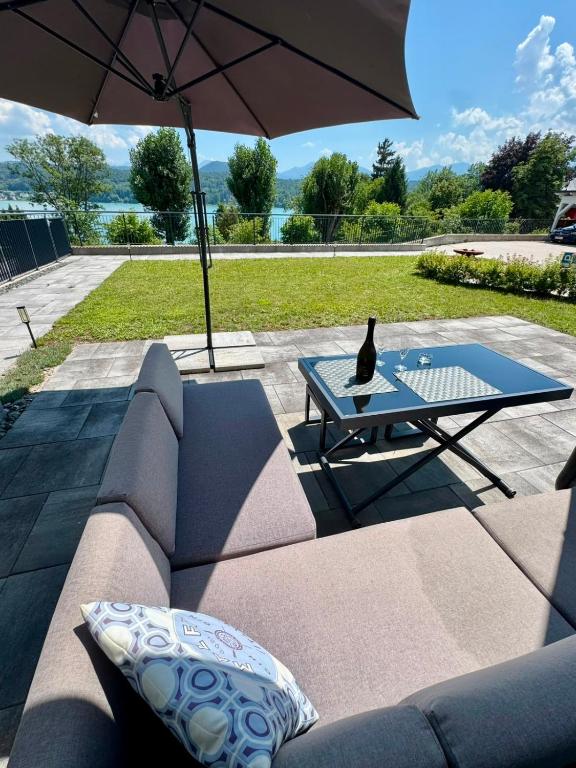 Seeblick-Apartment mit Garten in Velden am Wörthersee