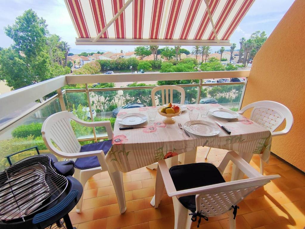 Deux-pièces 2* avec balcon et parking - Port Canet