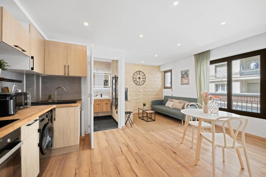 Beautifully Renovated with Charm - In the Port /AC