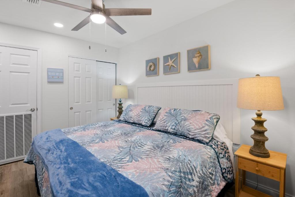 Gulf Winds Resort by Travel Resort Services - Studio